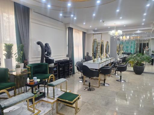 سالن زیبایی شینا