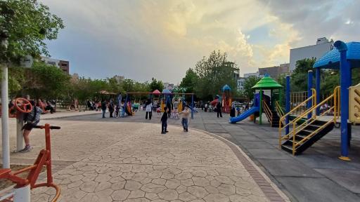 عکس بوستان شهدای گمنام (گلریز)