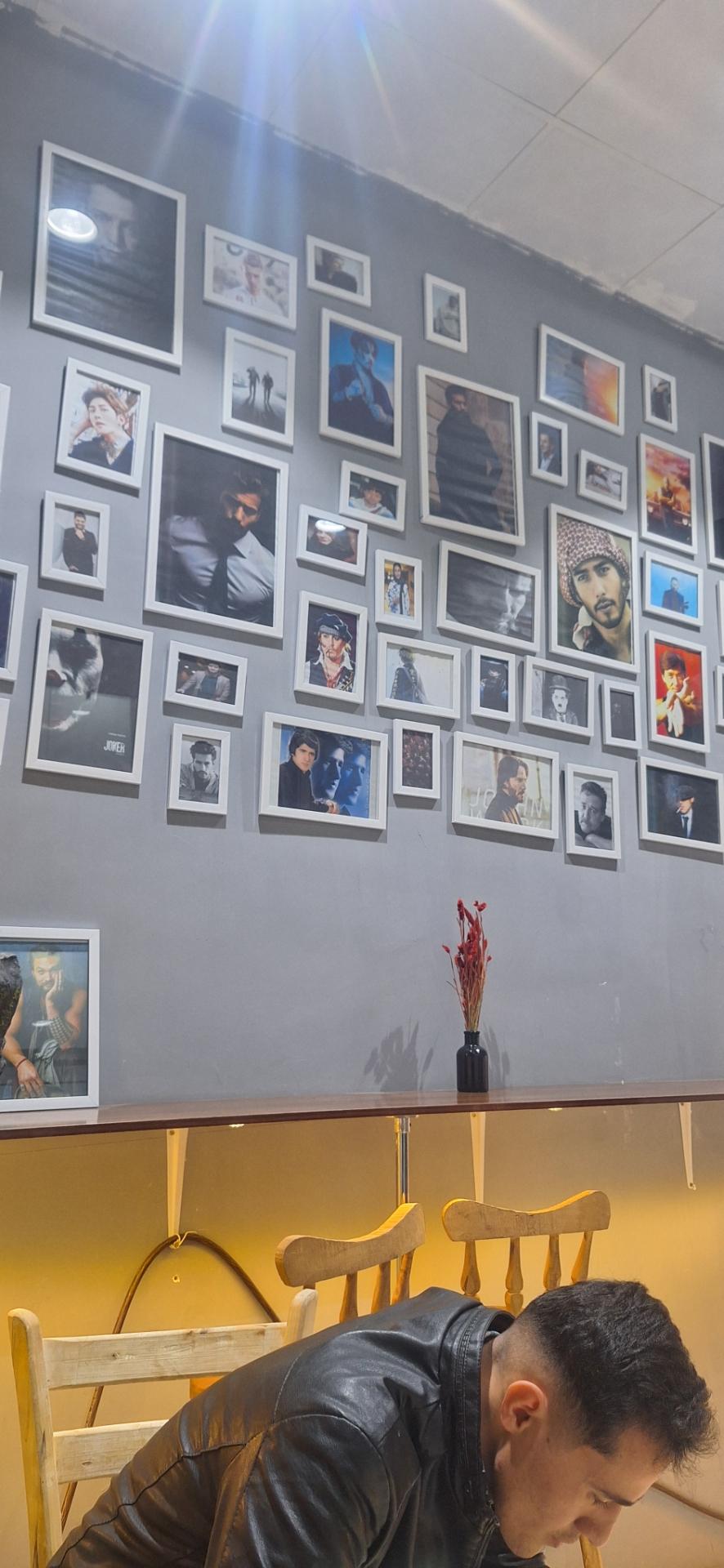 عکس کافه چاوش