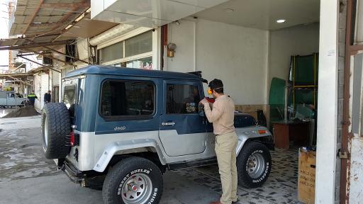 عکس شیشه اتومبیل پیمان