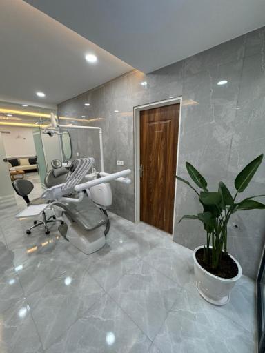 عکس دندانپزشکی دکتر جوینده 