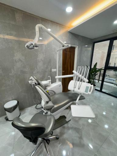 عکس دندانپزشکی دکتر جوینده 