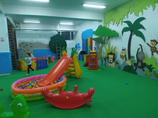 عکس خانه بازی سرزمین فرشته