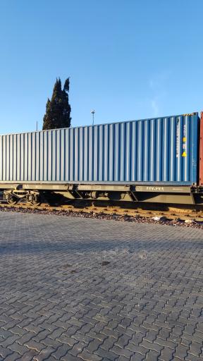 عکس بندر خشک  ریلی تهران