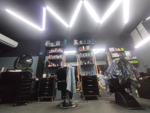 سالن آرایش علی باقرزاده