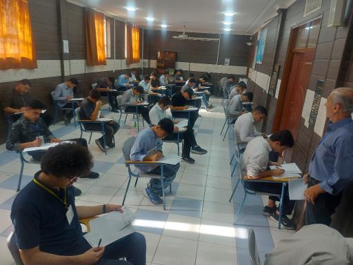 عکس دبیرستان دوره دوم شهید دستغیب 2