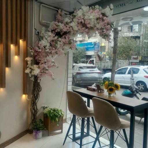 عکس کافه شیرینی یوکو