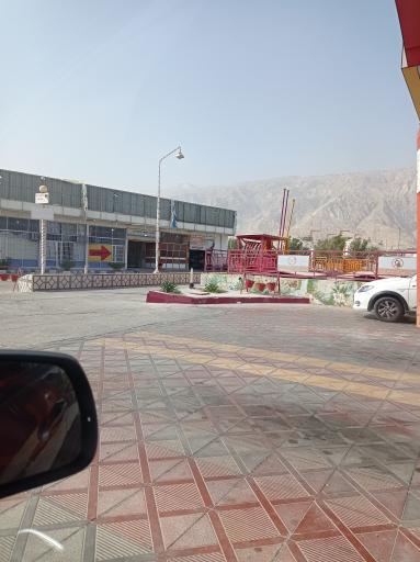عکس پمپ بنزین نور عسلویه