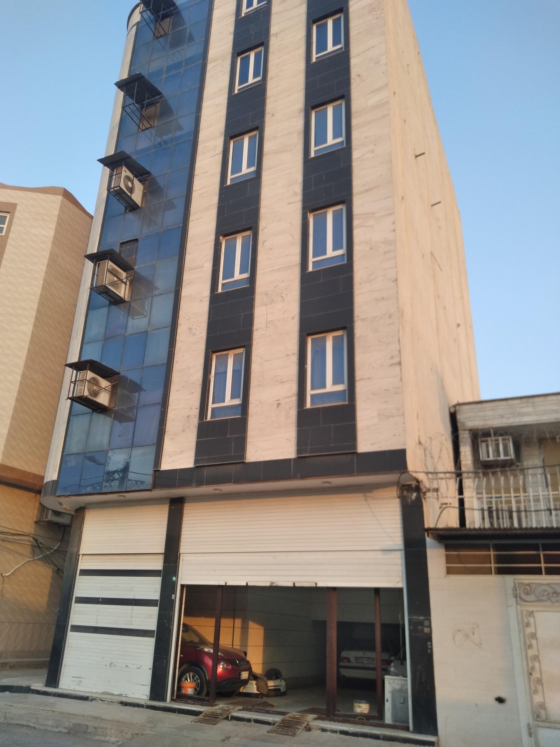 عکس مجتمع تجاری مسکونی امین