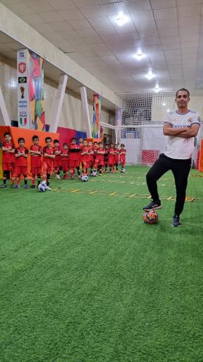 عکس آموزش فوتبال امپراطور