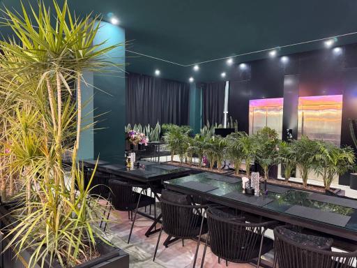 عکس کافه فست فود هاتم 