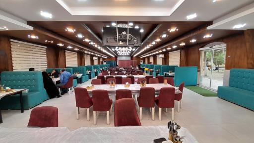 عکس رستوران طلاییه