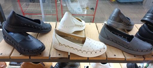 عکس فروشگاه کیف و کفش تیک سات