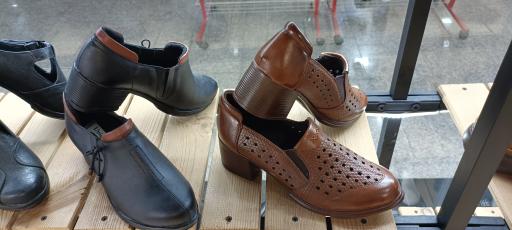 عکس فروشگاه کیف و کفش تیک سات