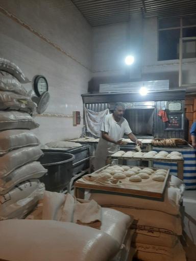 عکس نان بربری احسان