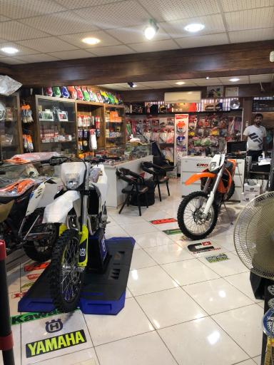 عکس فروشگاه پارس کراس 