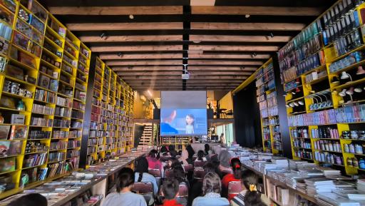 عکس فروشگاه آراد بوک