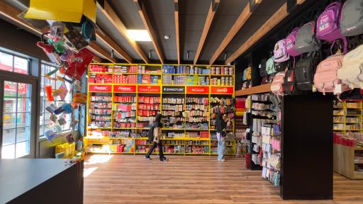 عکس فروشگاه آراد بوک