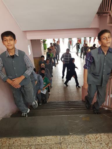 عکس دبستان پسرانه و دخترانه عمار و شرافت