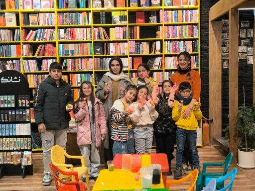 عکس فروشگاه آراد بوک