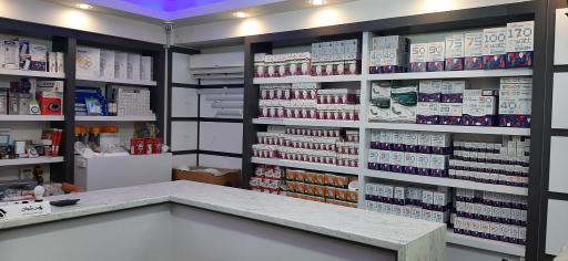 عکس الکتریکی لوتوس