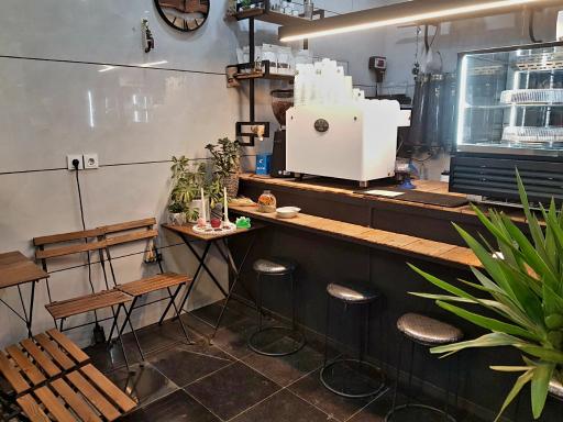 عکس کافه گل پرور