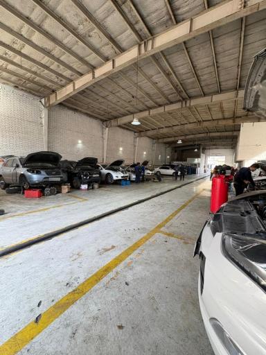 عکس نمایندگی هیوندای و کیا حسن علیزاده