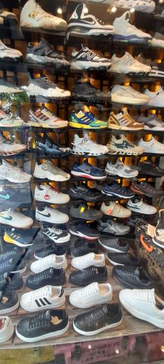 عکس کتونی وی آی پی