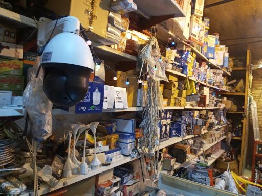 عکس کالای برق و دوربین مداربسته علی‌نیا