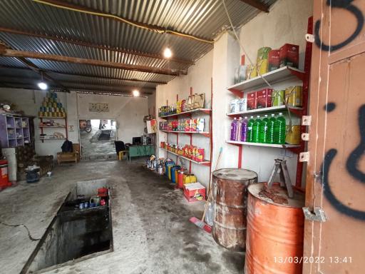 عکس تعویض روغنی و پنچرگیری یاسر جهانگیری 