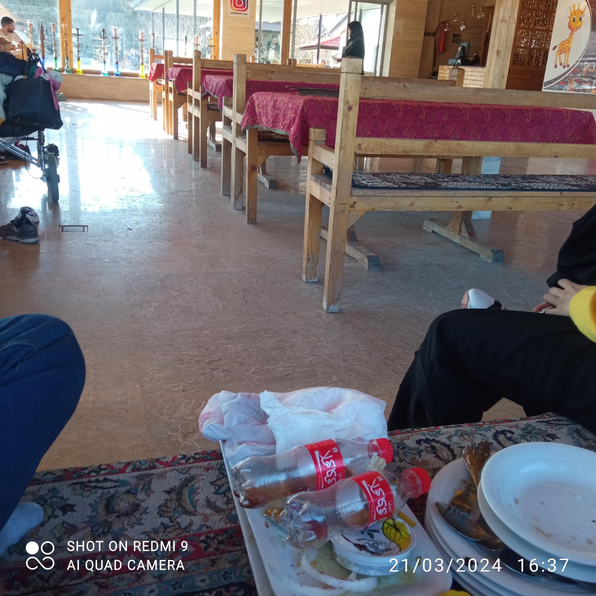 عکس رستوران باغ وحش صفادشت