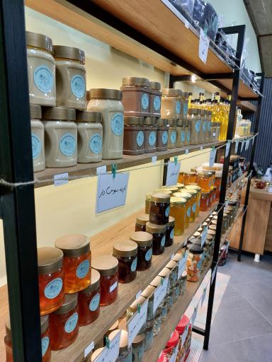 عکس خانه سوغات مزه‌ شمالی