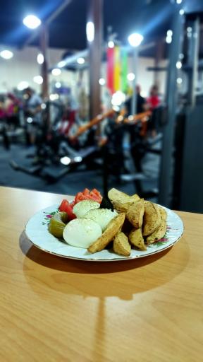 عکس کافه باشگاه هوتن