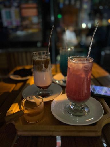 عکس هَشتگ کافه