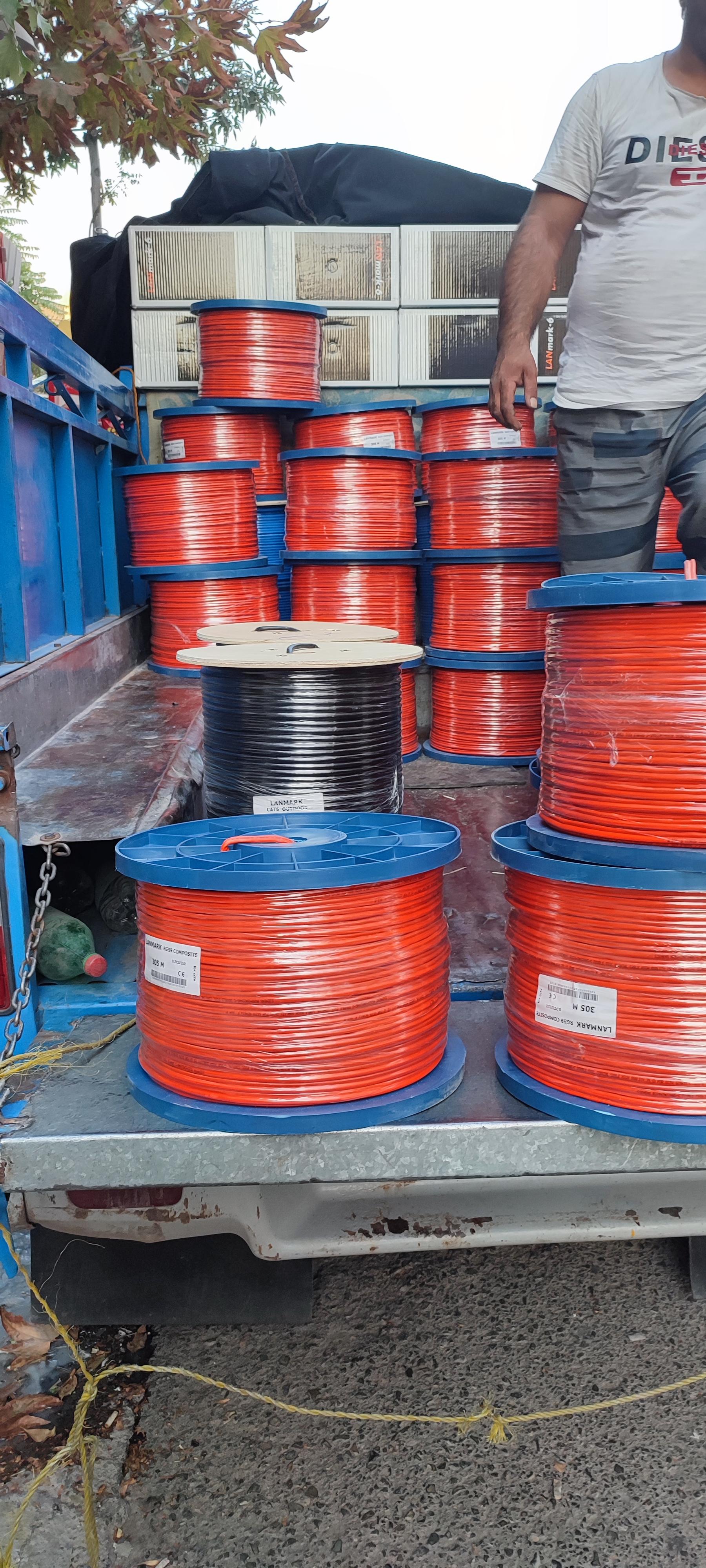 عکس فروش انواع کابل شبکه و RG59