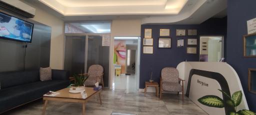 عکس دندانپزشکی دکتر محمود شریفی