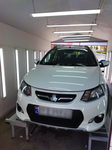 عکس کارشناسی تشخیص رنگ خودرو ملل