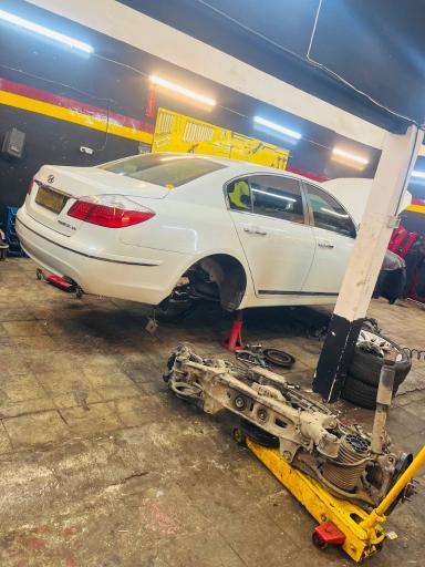 عکس کلینیک تخصصی خودرو رضا فرمانی