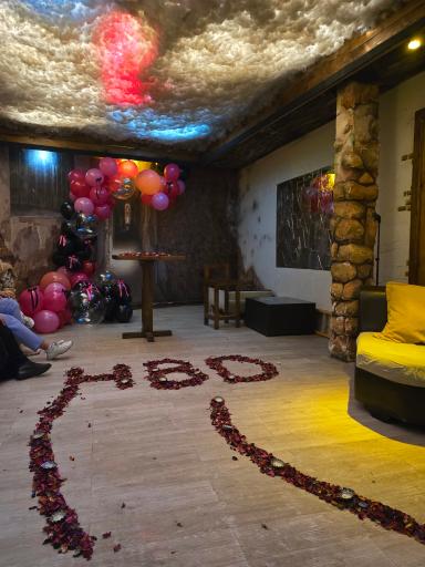 عکس کافه تارمه 2