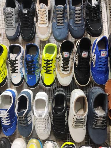 عکس کفش ایثارگر 