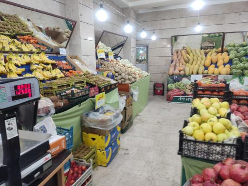 عکس میوه فروشی حاجی ارزونی