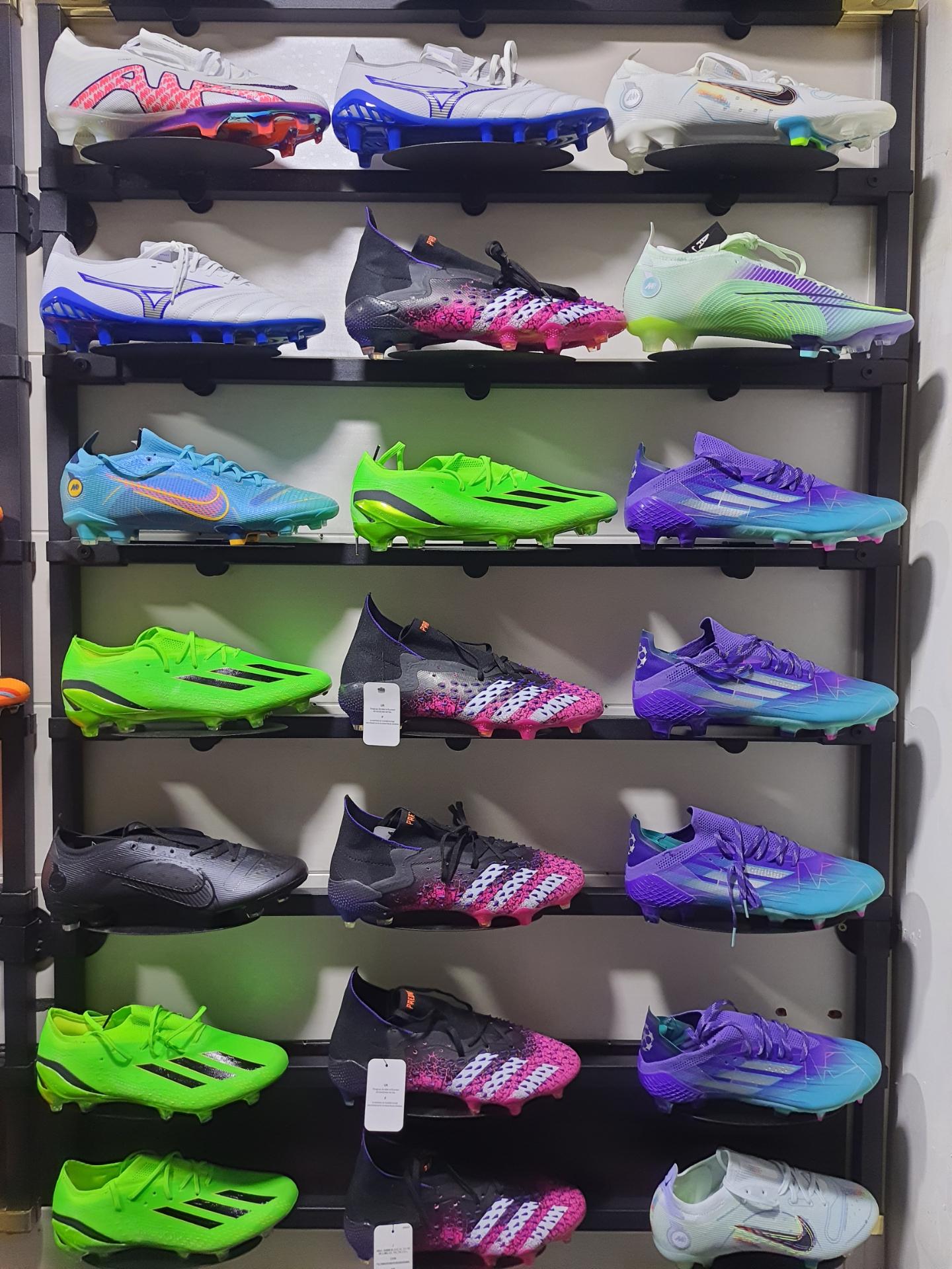 عکس فروشگاه کفش نیو اسپرت