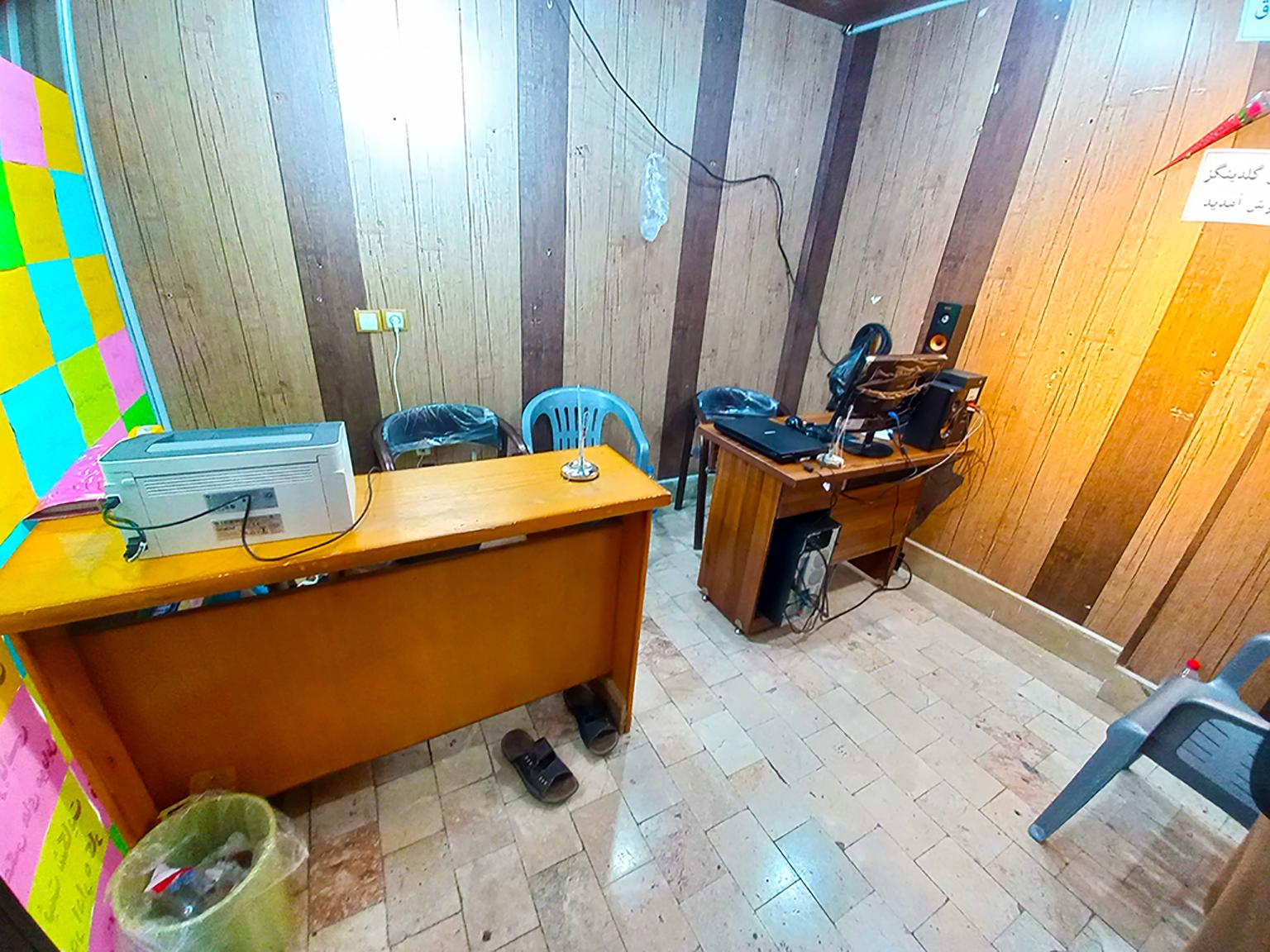 عکس کافی نت و خدمات کامپیوتری تیک