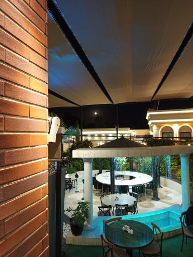 عکس رستوران ویوان