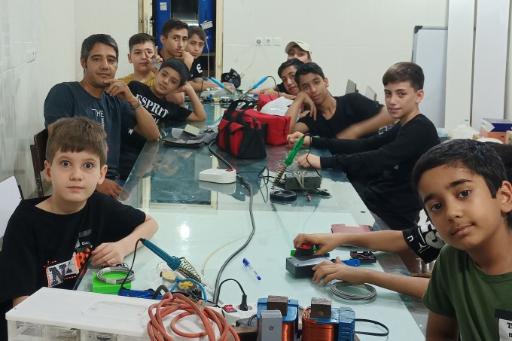 عکس آموزشگاه الکترونیک و رباتیک نور علی نور