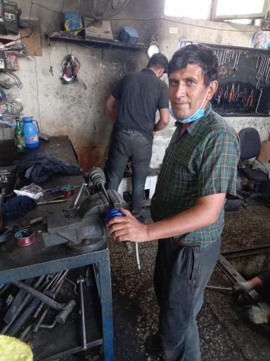 عکس تعمیرگاه جلوبندی و کمک فنر ۱۲۱