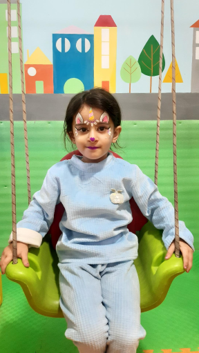 عکس خانه بازی کودک لبخند