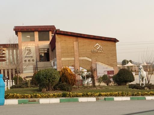 عکس باشگاه سوارکاری بام