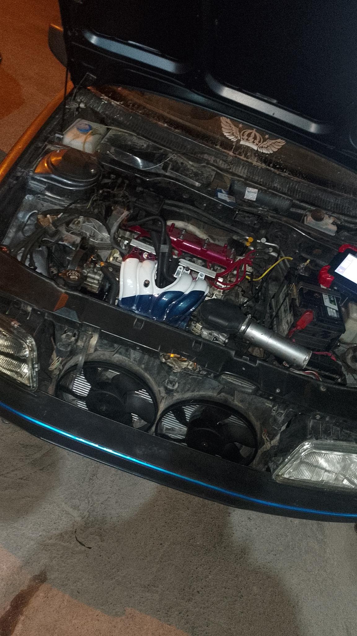 عکس تعمیرگاه باطری سازی و دیاگ