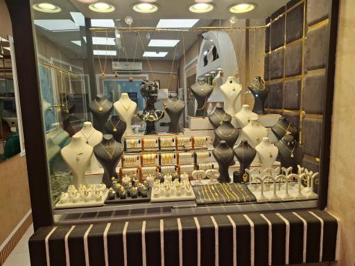 طلا وجواهری رزم پوش